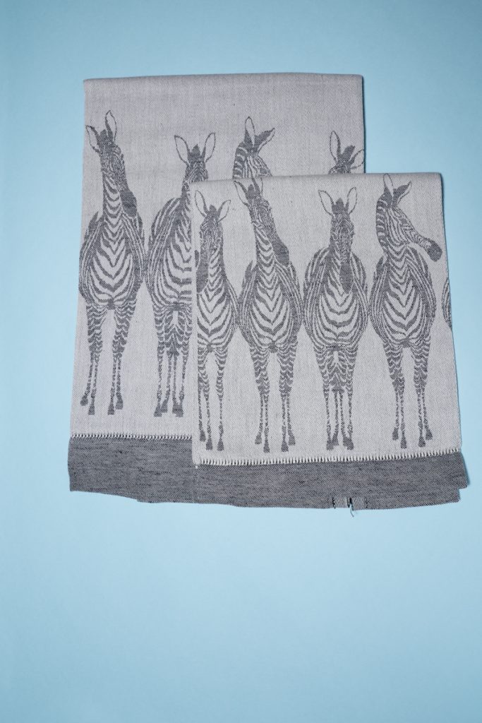 Dovi | coppia asciugamani in mistolino con disegno zebre
