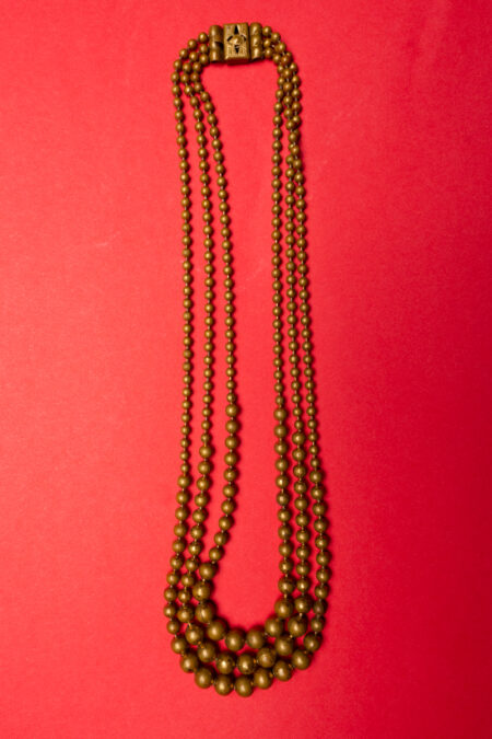 Dovì | Collana vintage dorata con tre fili di perline dalla lunghezza degradè